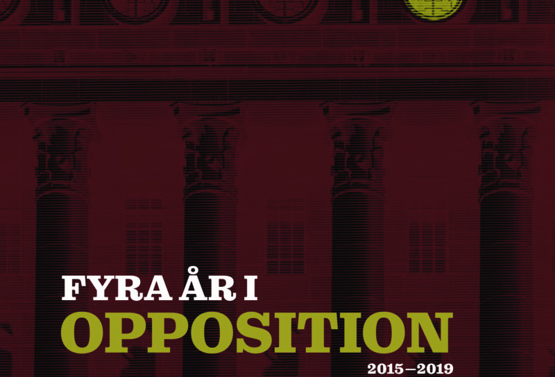Bokpärm till boken Fyra år i opposition