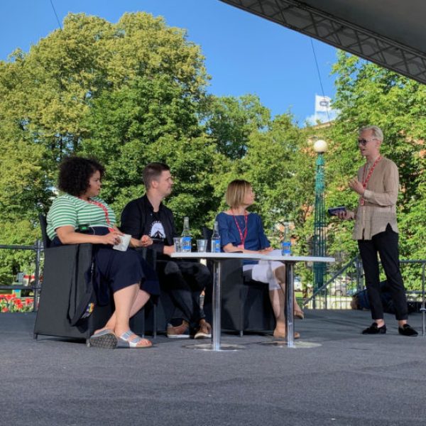 Marit af Björkesten, Fatim Diarra (Grön) och Ville Mäkipelto. Christoffer Strandberg ledde ordet.